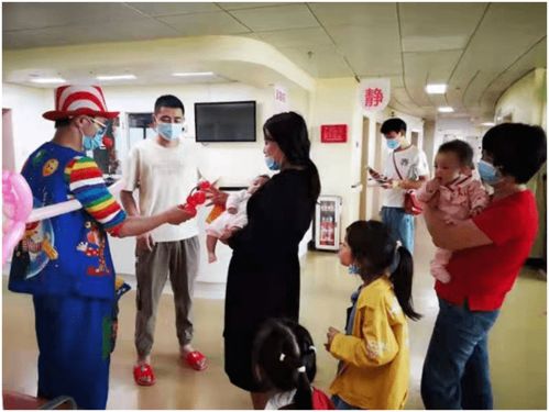 快乐为王,晋江妇幼这厢有礼了——关爱妇幼健康,礼品传真情