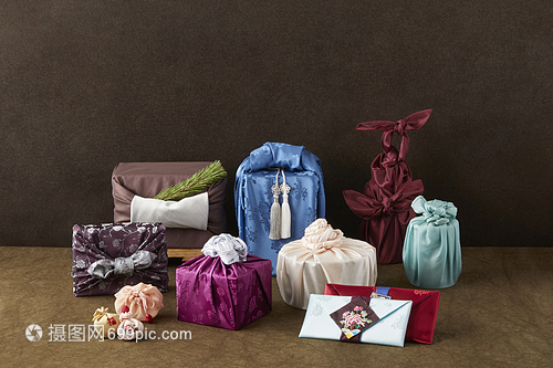 韩国小饰品 垃圾袋风的时尚魅力